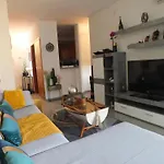 Bonito Apartamento De 2 Habitaciones En Roses Con Estacionamiento, Aire Acondicionado, Cerca Del Centro Y De La Playa - Es-204-46