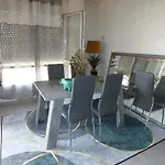 Bonito Apartamento De 2 Habitaciones En Roses Con Estacionamiento, Aire Acondicionado, Cerca Del Centro Y De La Playa - Es-204-46