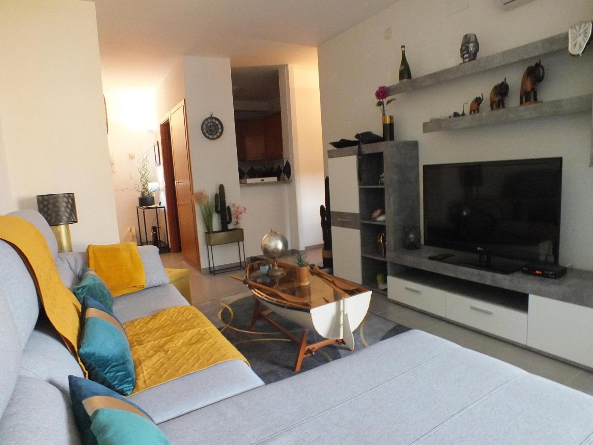 Bonito De 2 En Con Estacionamiento, Aire Acondicionado, Cerca Del Centro Y De La Playa - Es-204-46 Appartement
