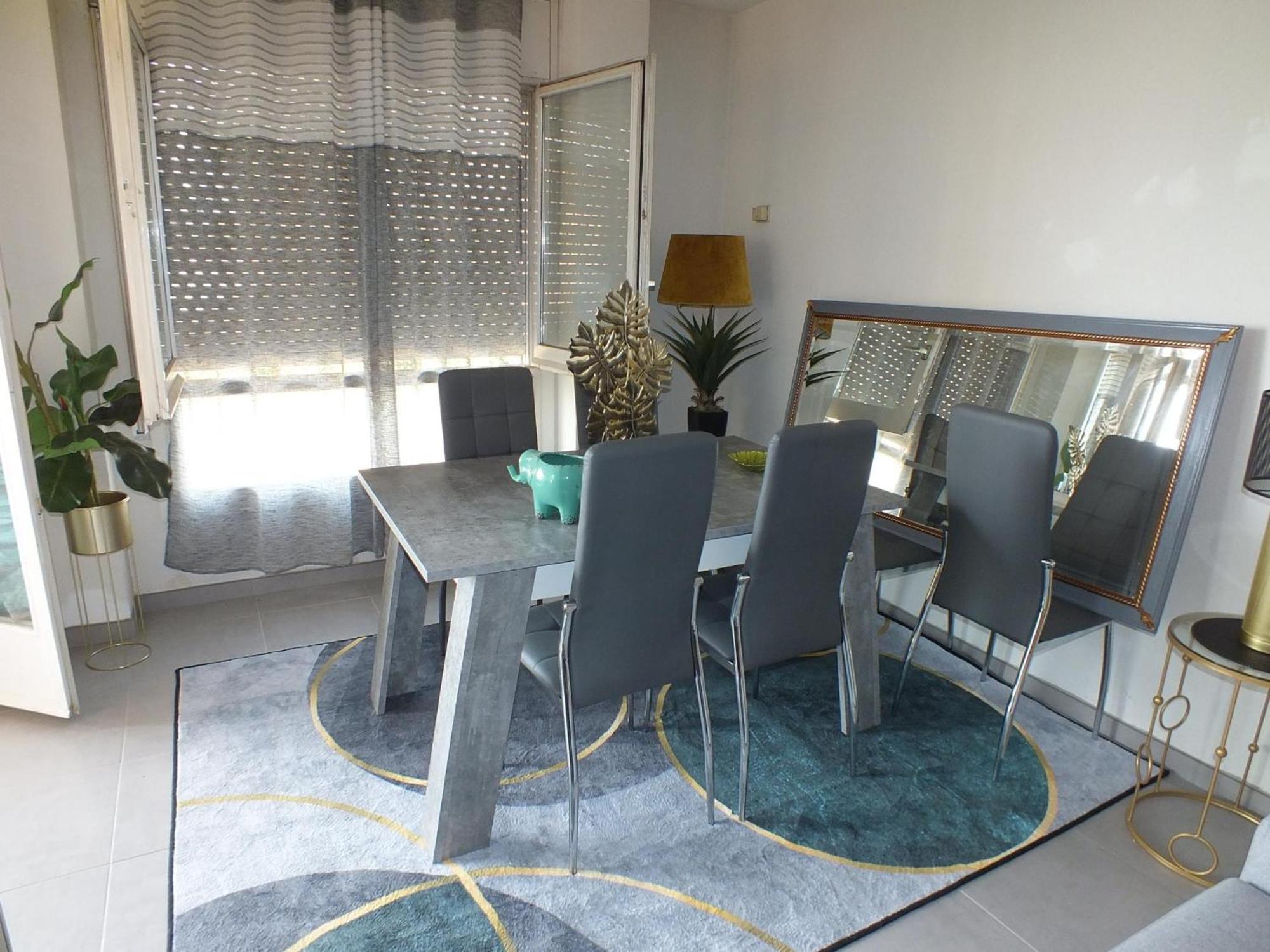 Appartement Bonito De 2 En Con Estacionamiento, Aire Acondicionado, Cerca Del Centro Y De La Playa - Es-204-46 *